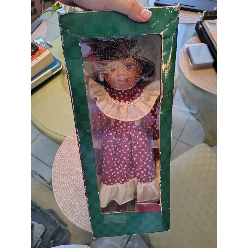 MERVYNS HOME COLLECTION DOLL CLAIRE APP 16'' NIB VINTAGE